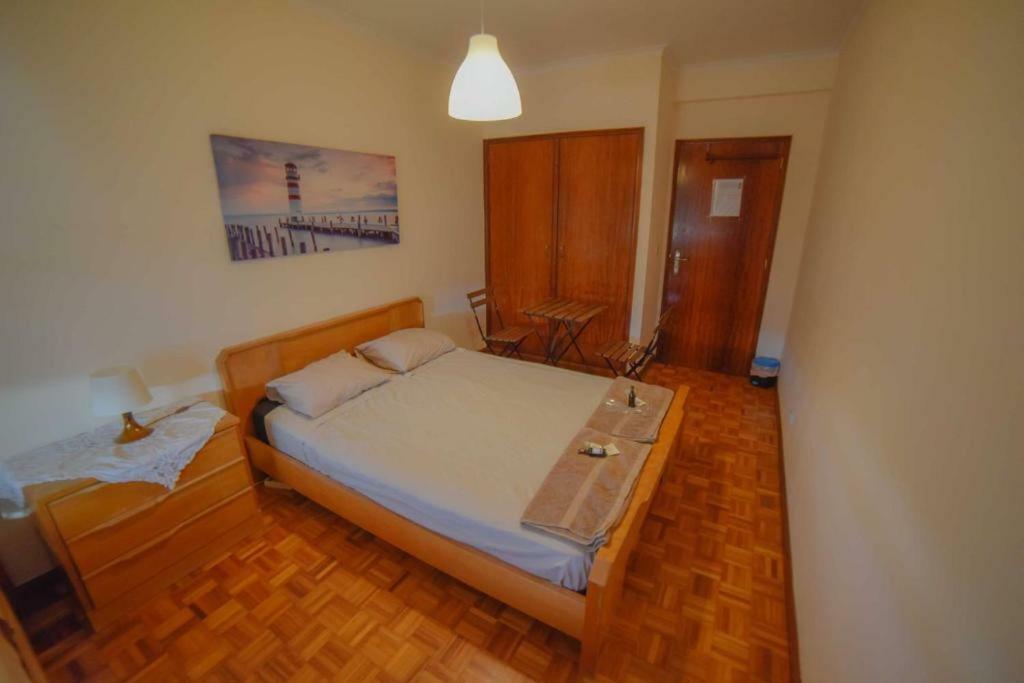 Quarto Com 4 Camas Порту Екстер'єр фото